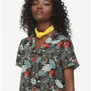 Her Universe Disney The Lion King Timon & Pumbaa Jungle Girls Woven Button-Up